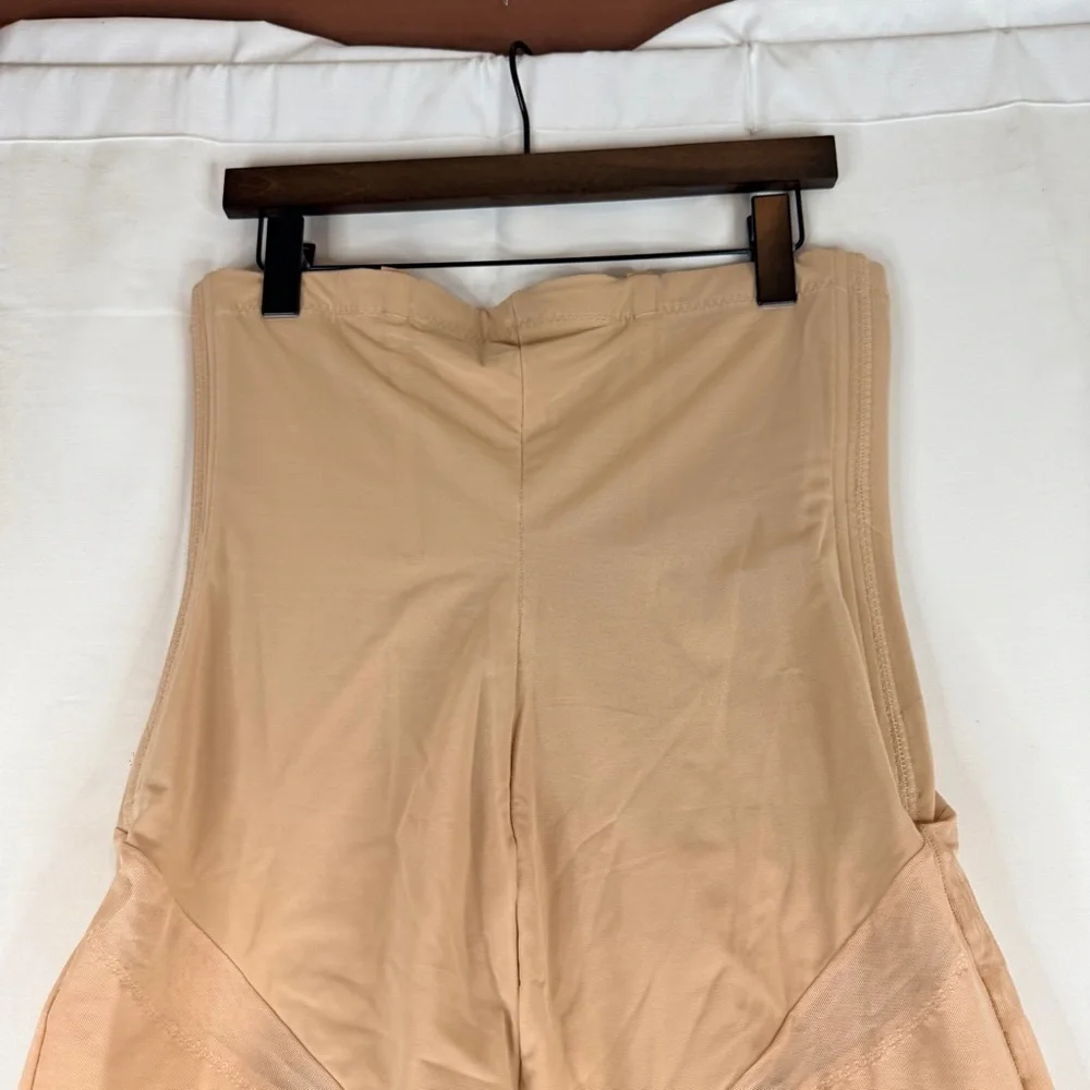 HONEYLOVE Women’s Size 2X Shaper Boning Structure Sculpt Mesh Mid-Waist Short